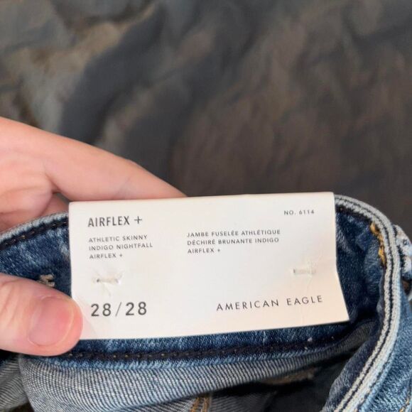 American Eagle 28x28 AirFlex+ Athletic Skinny Distressed Patched Jeans NWT - Picture 4 of 8